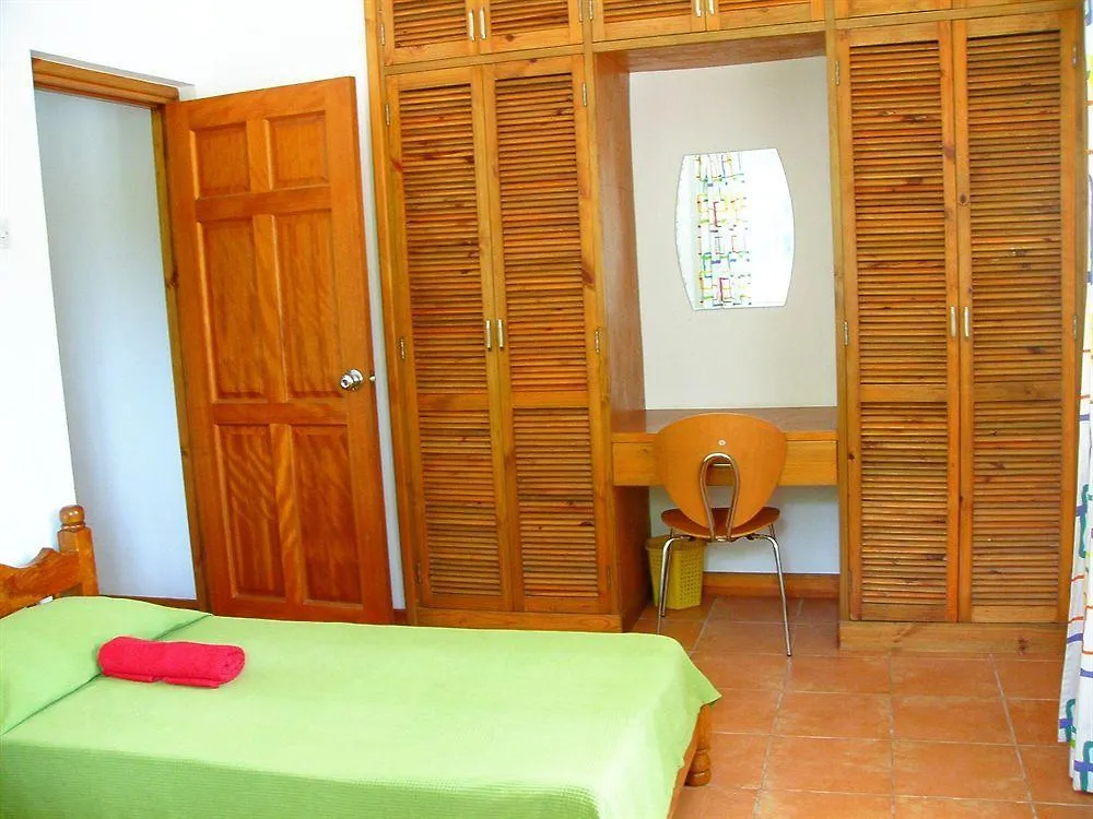 La Villa Therese Анс-Руаяль 3*,  Сейшельские острова